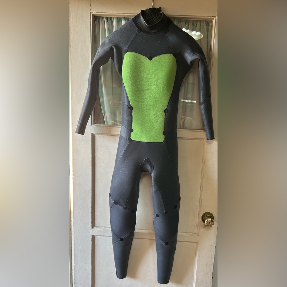 Roxy Black Wetsuit Full Body 4/3 Thickness - Picture 13 of 16
